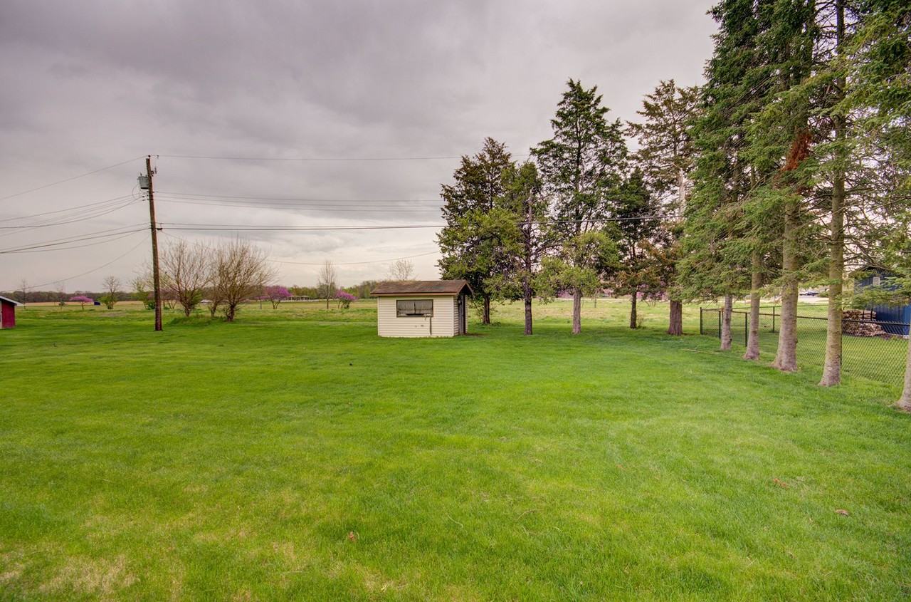 22451 S Carrie Ave - Photo 2 of 21