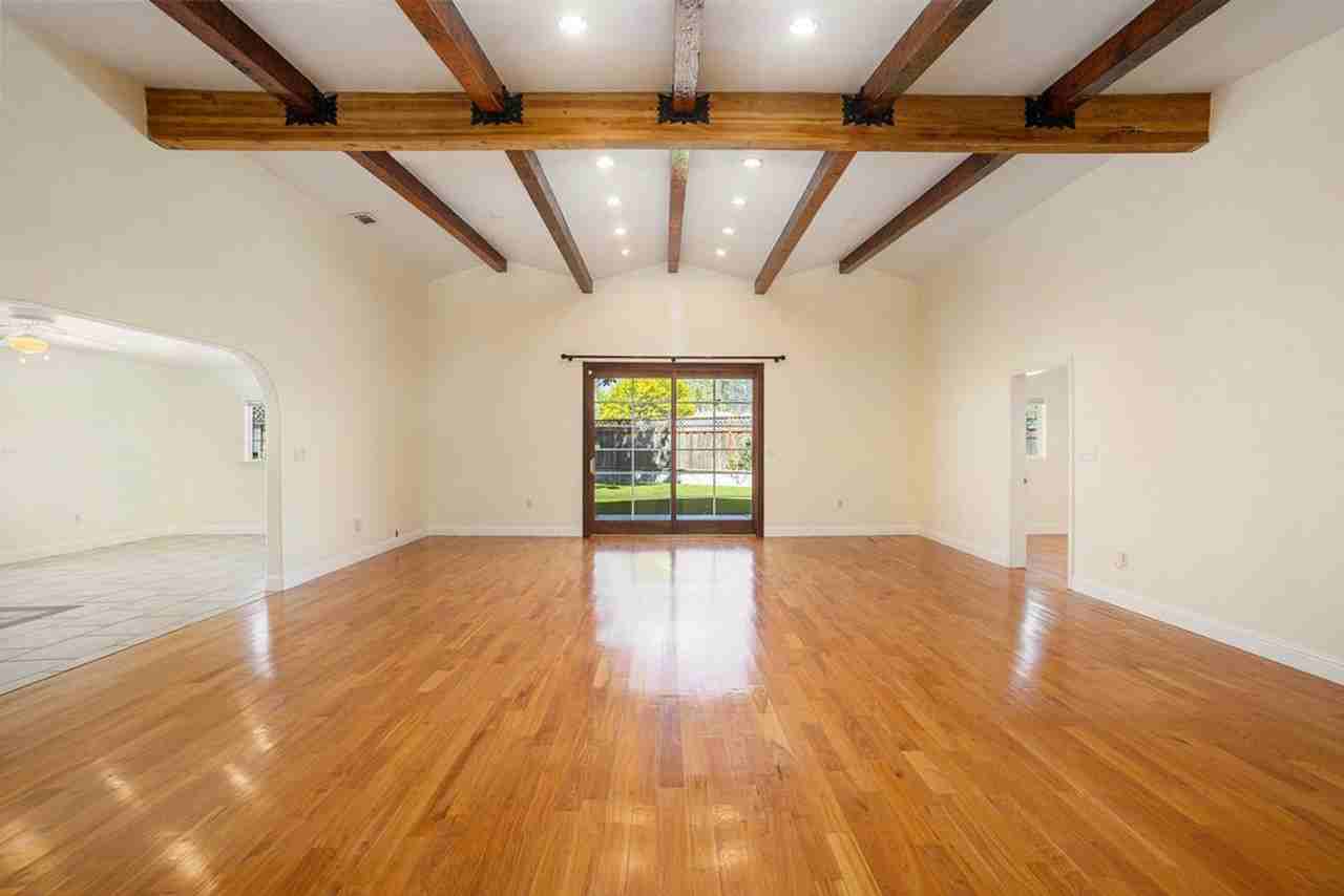 15846 Via Del Sol - Photo 3 of 13