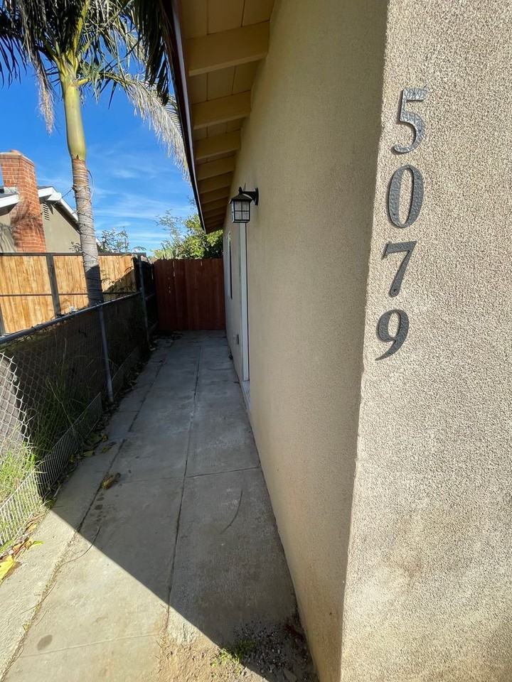 5079 Noble St - Photo 2 of 8