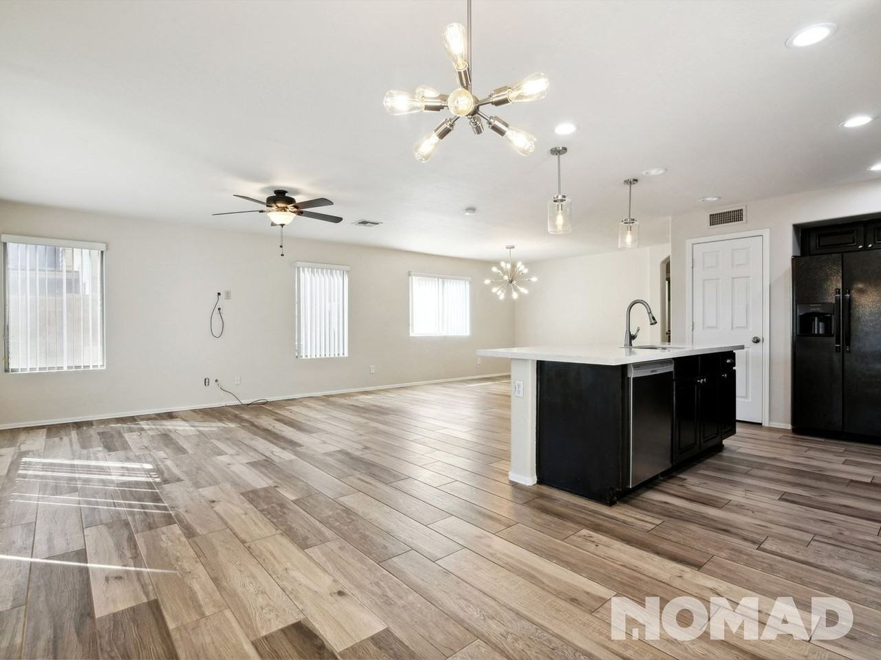 6041 N Pajaro Ln - Photo 3 of 26