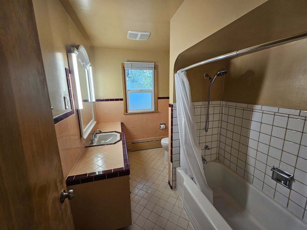 12005 E Main Ave - Photo 4 of 13