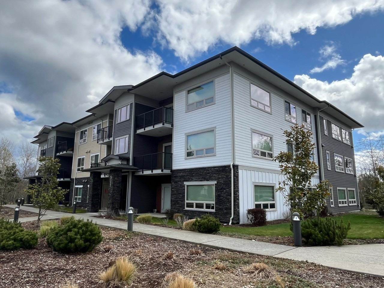 Eliza Apartments 525 Darby Dr, Bellingham, WA 98226 Zumper