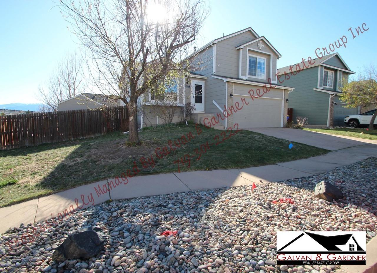 4995 Hawk Springs Dr - Photo 2 of 29