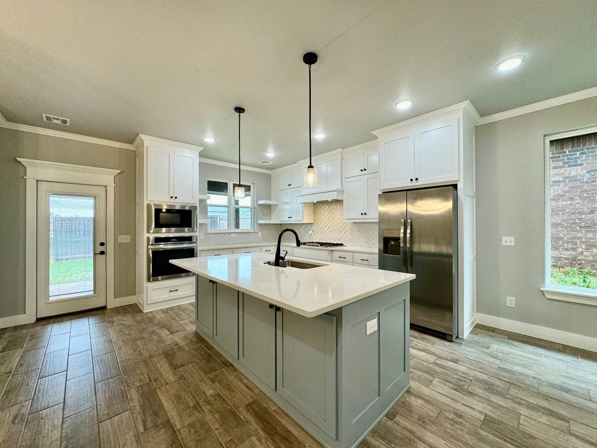 6229 Nw 178th Ter - Photo 5 of 27