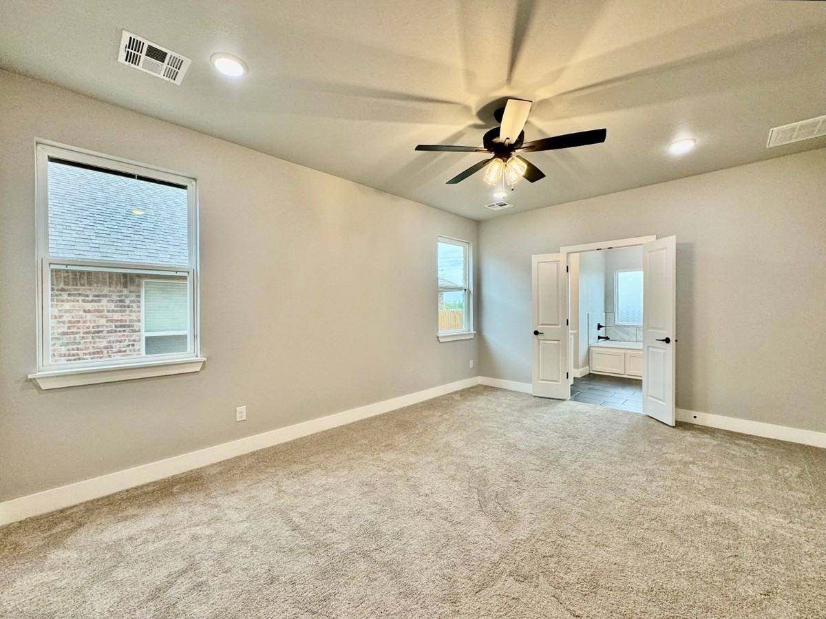 6229 Nw 178th Ter - Photo 2 of 27