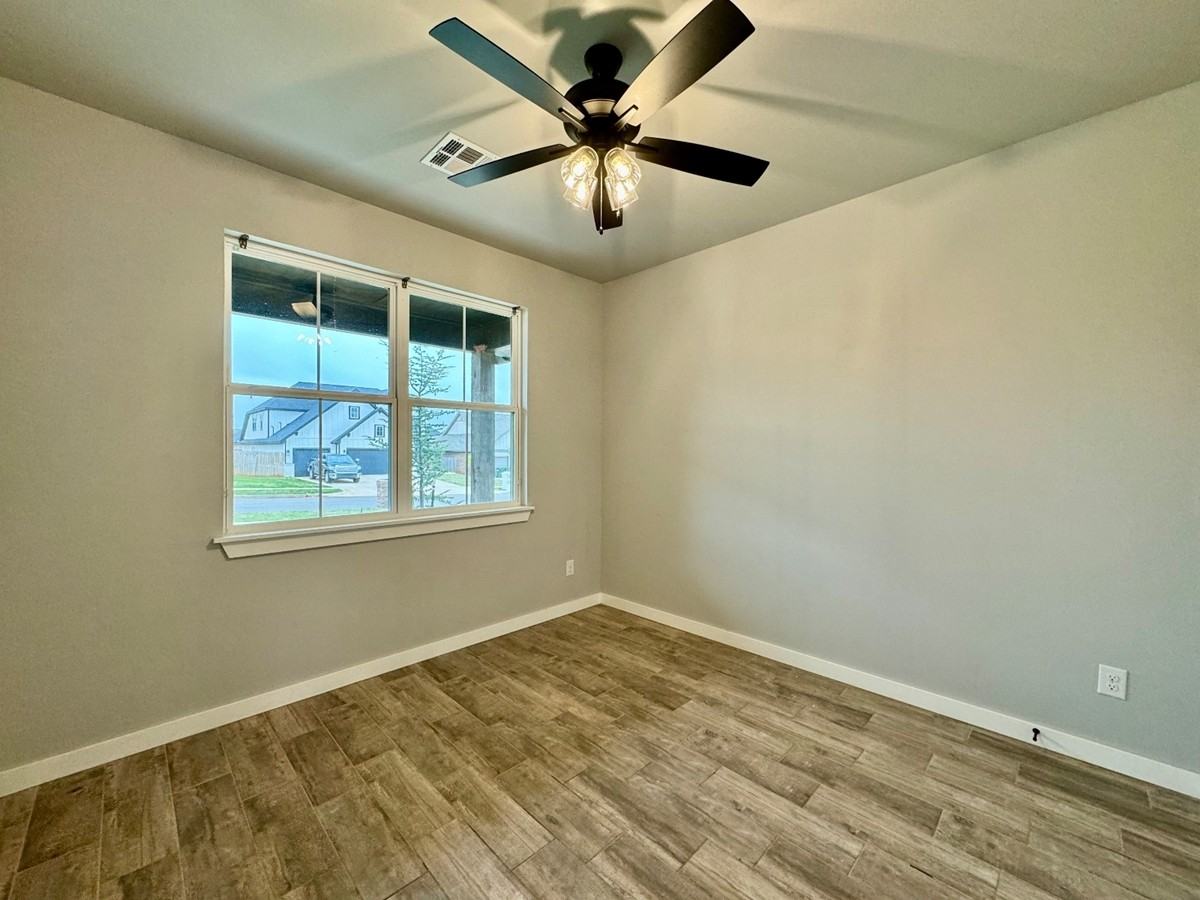 6229 Nw 178th Ter - Photo 3 of 27