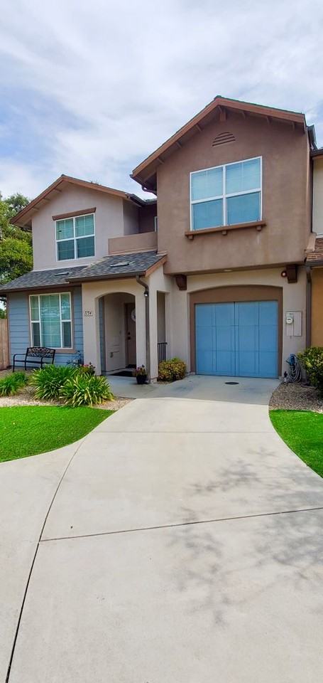 1154 Galeria Cir - Photo 2 of 32