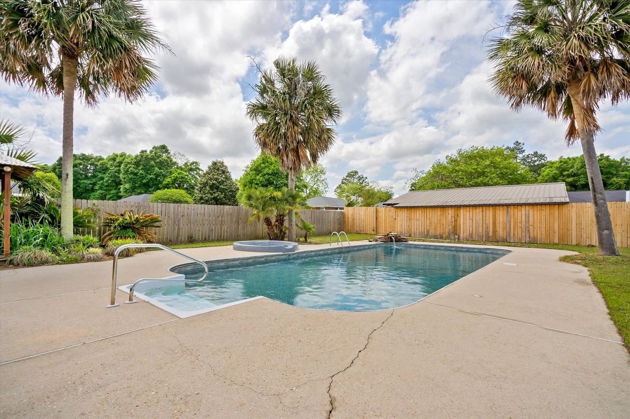 3709 Seleste Dr - Photo 2 of 20