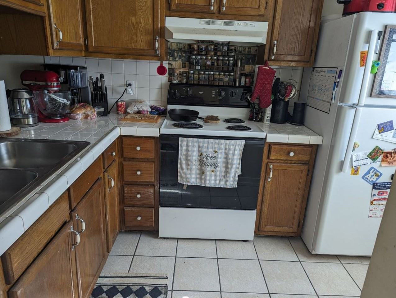 1461 Fisher Ln - Photo 3 of 6