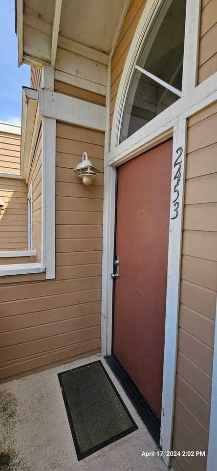 2453 Country Ln - Photo 3 of 32