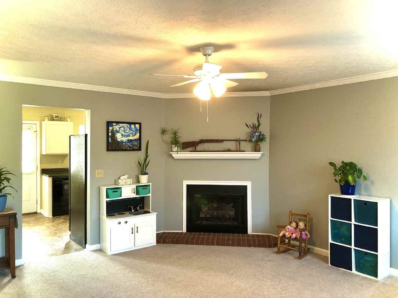 108 Edgehill Ln - Photo 7 of 34