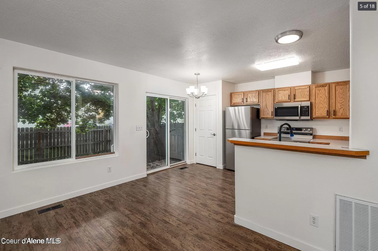 2830 N 14th St #2832 - Photo 3 of 14