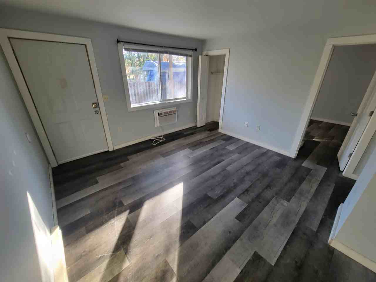 407 Liberty St #3 - Photo 4 of 11