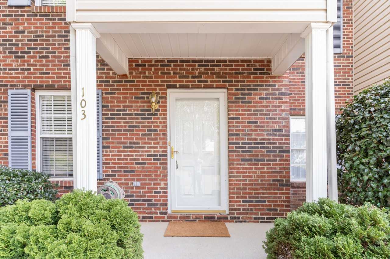 2240 15th Avenue Northeast #103 - Photo 3 of 27