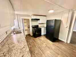 featured image of 624 N Weber St #103