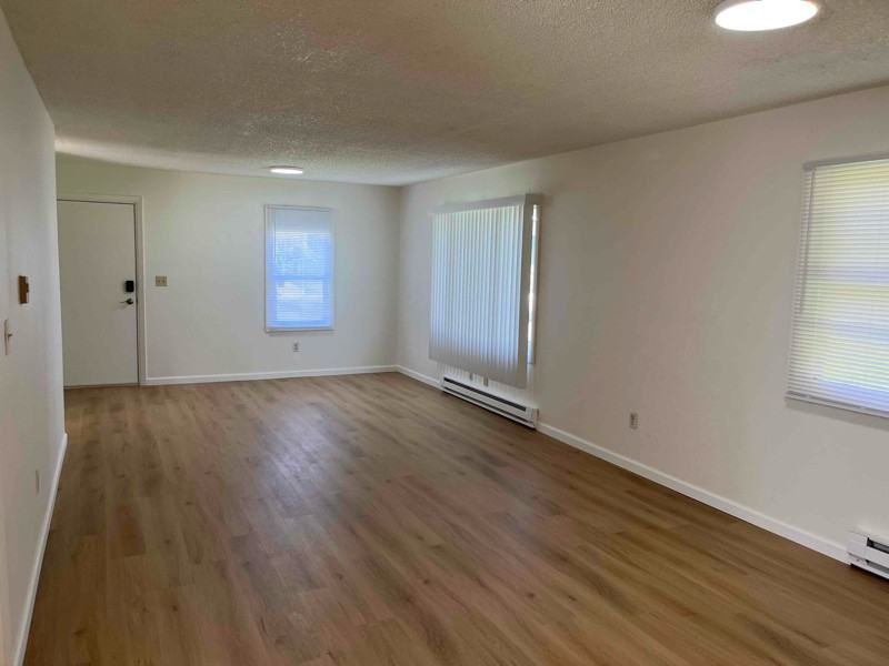 338 Willow St #A - Photo 3 of 8