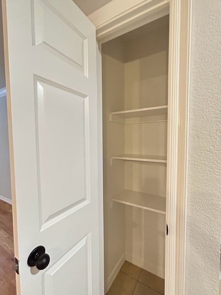 1067 West Malibu Street - Photo 2 of 10