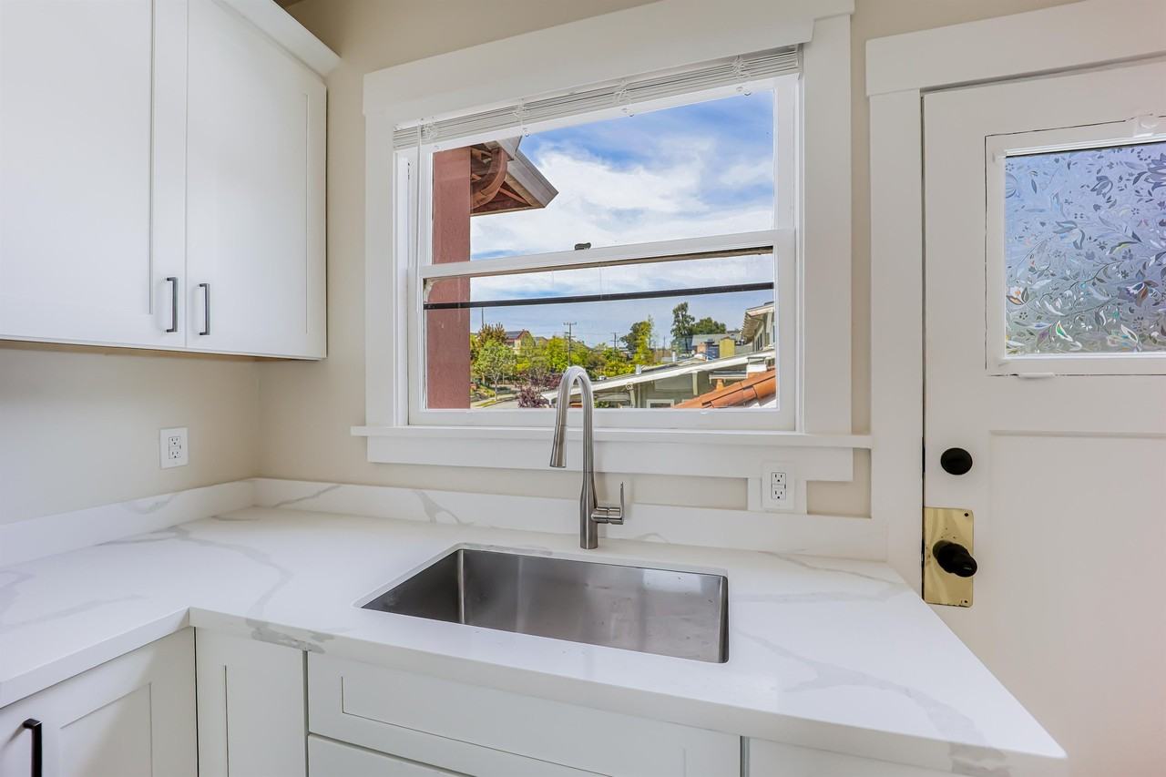 440 Haddon Rd #3 - Photo 6 of 45