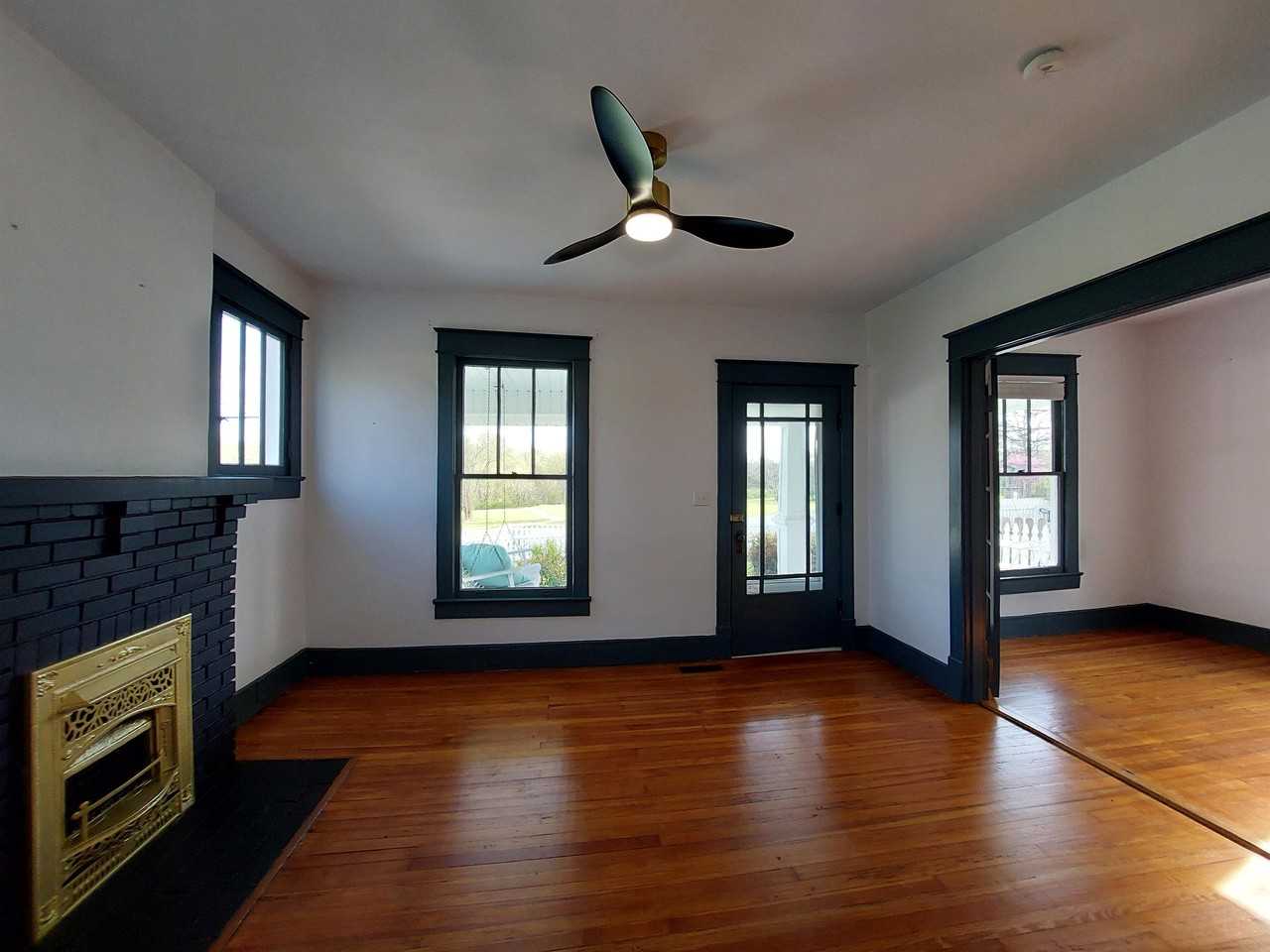 203 Riverside Dr #1 - Photo 5 of 27