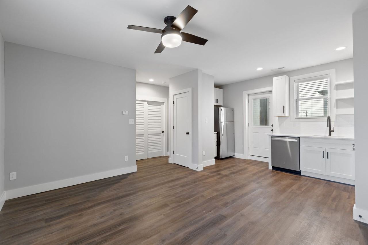 6010 Southwest Ave - Photo 5 of 18