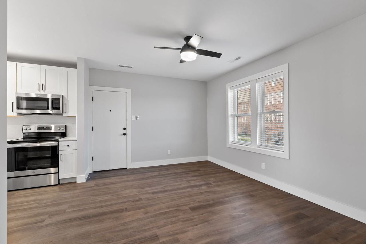 6010 Southwest Ave - Photo 6 of 18