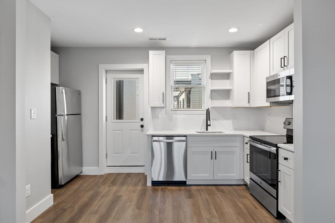 6010 Southwest Ave - Photo 7 of 18
