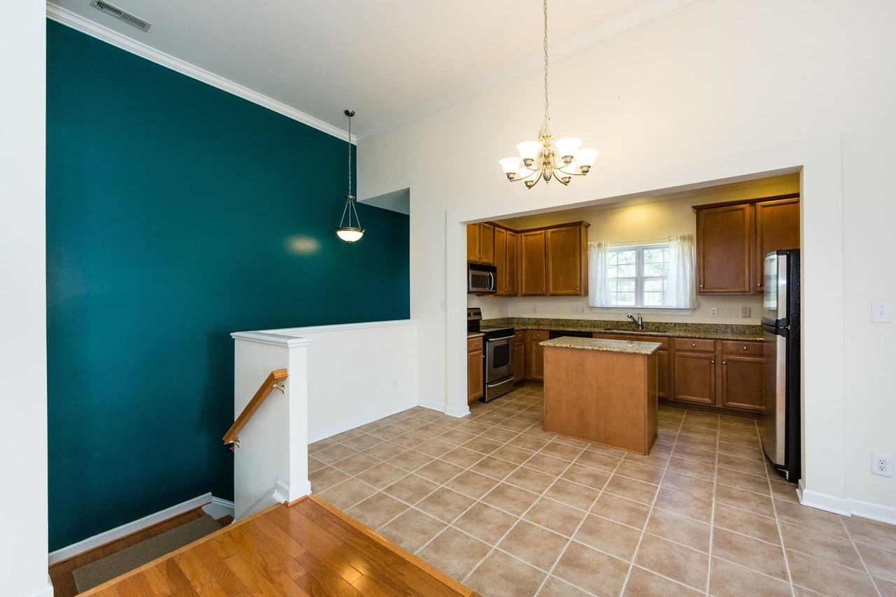 12012 Bordeaux St - Photo 6 of 34
