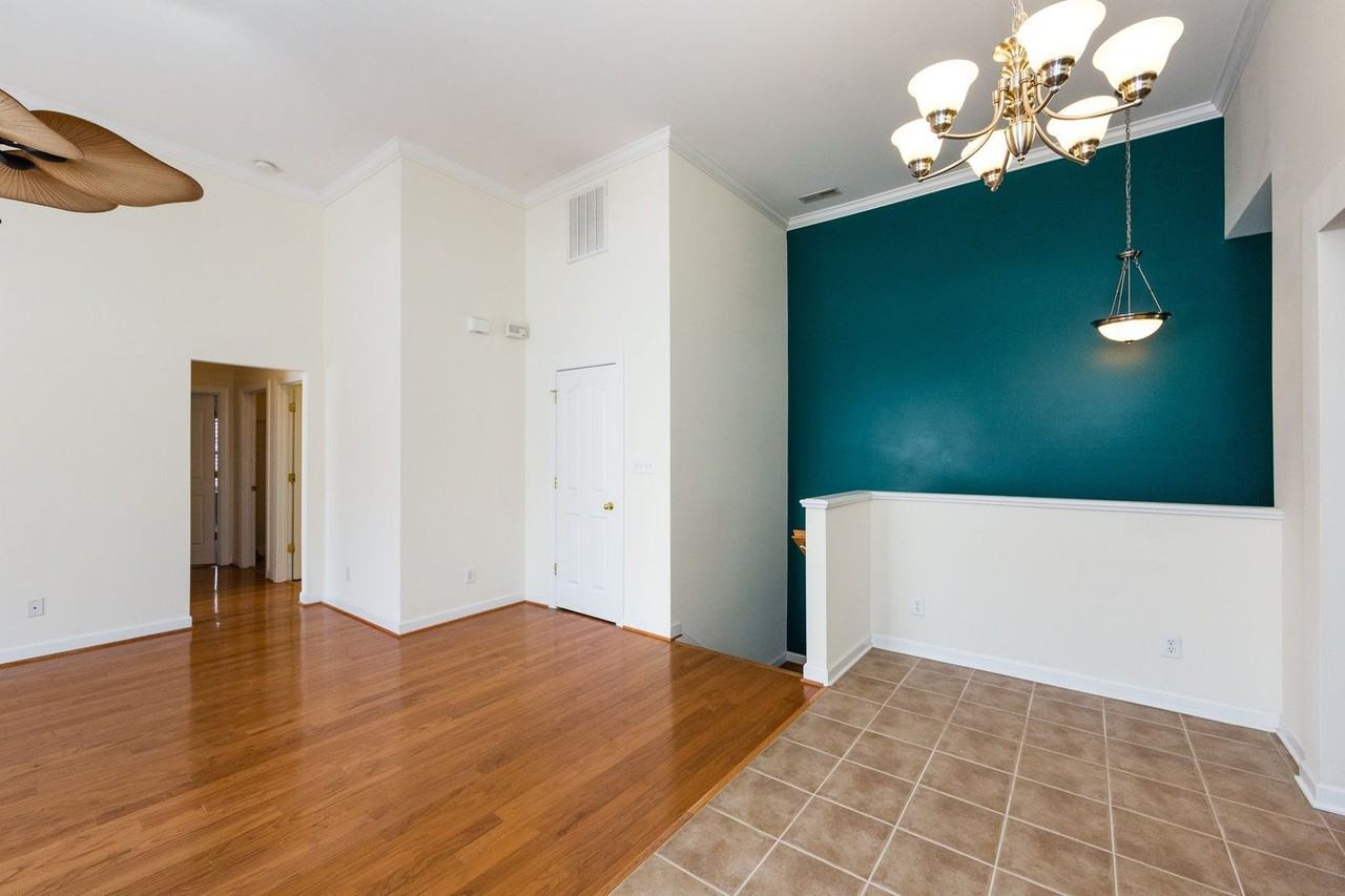 12012 Bordeaux St - Photo 7 of 34