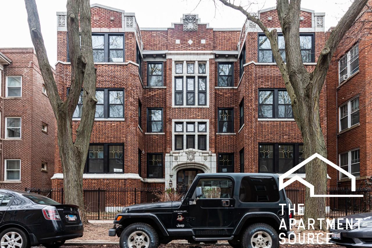 1428 W Jonquil Ter #2 - Photo 6 of 33