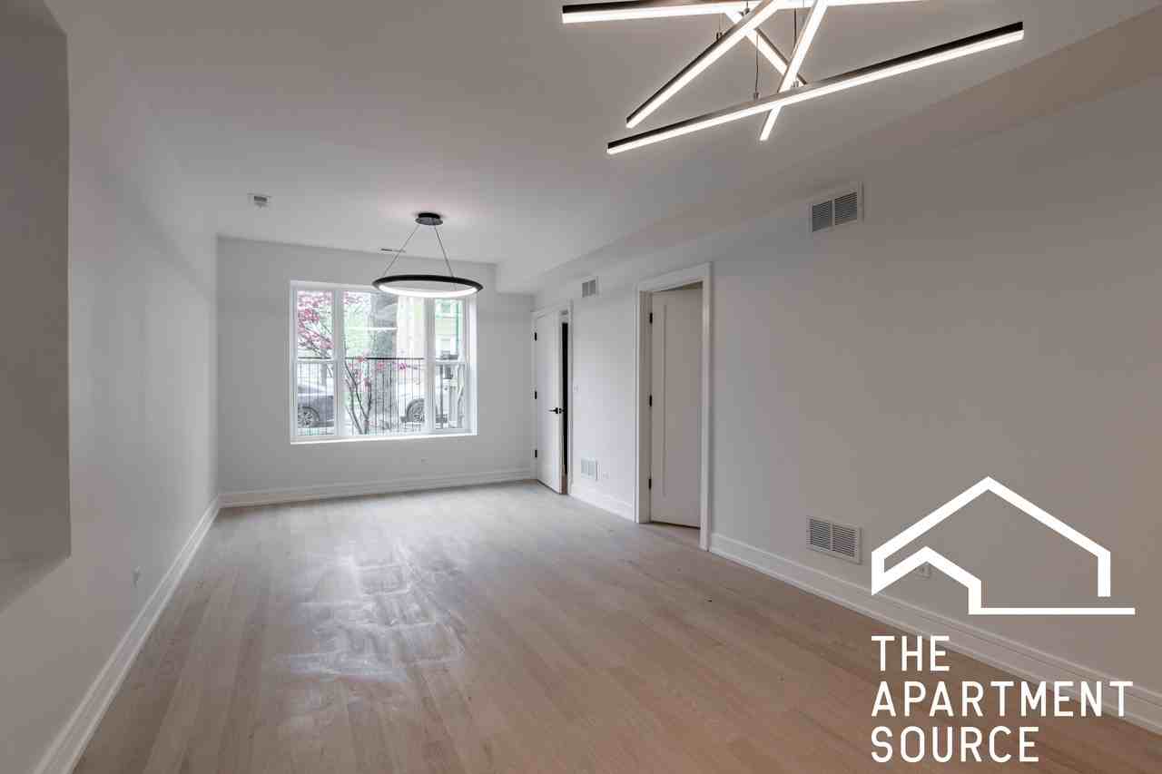 2943 N Gresham Ave #1 - Photo 4 of 16