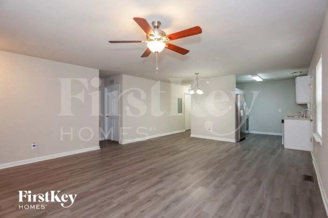 679 Magnolia Crossing Cir Nw - Photo 3 of 15