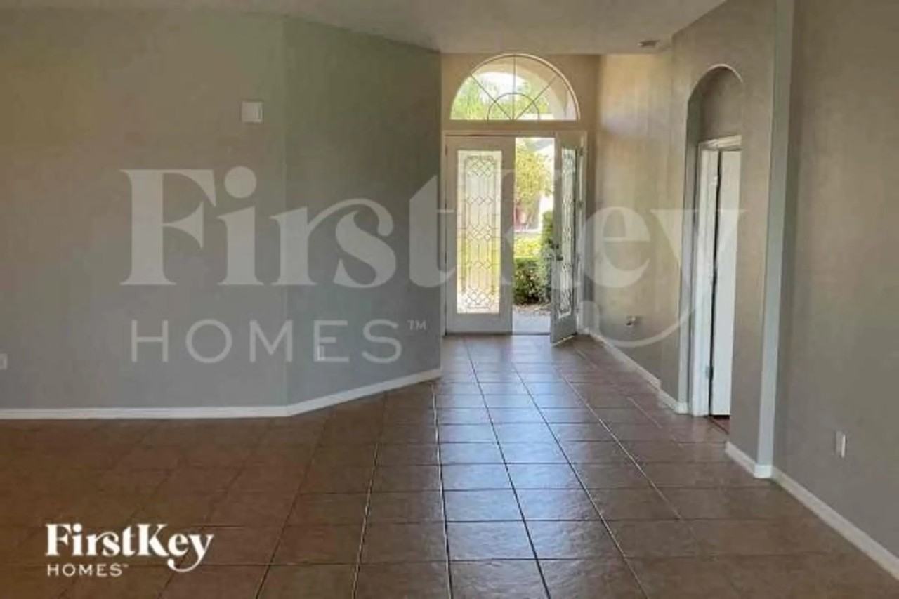 2506 Wood Pointe Dr - Photo 2 of 10