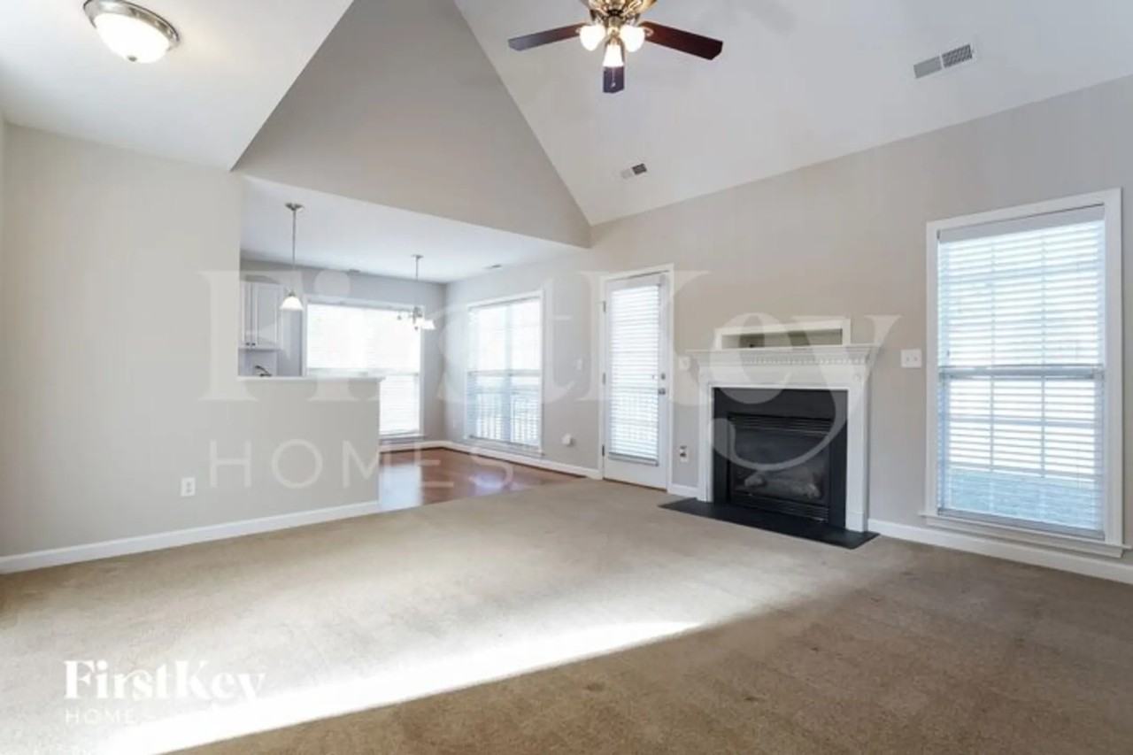 1561 Finwick Dr - Photo 3 of 14