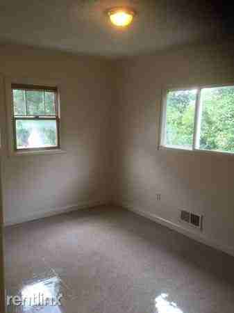 329 Murray St - Photo 3 of 5