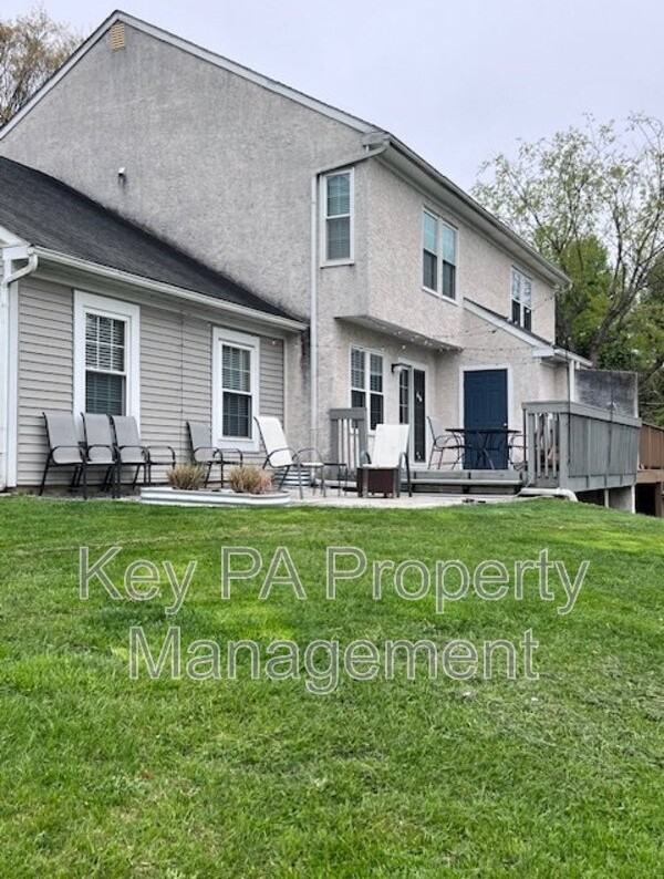 803 Bradford Ter - Photo 3 of 30