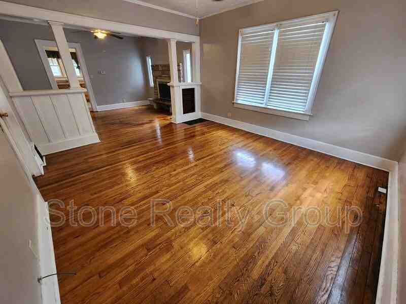 1811 S 10th St - Photo 2 of 13
