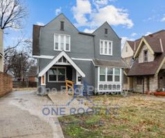 featured image of 416 N Elmwood Ave