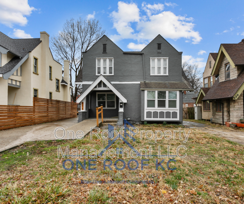 416 N Elmwood Ave - Photo 2 of 24