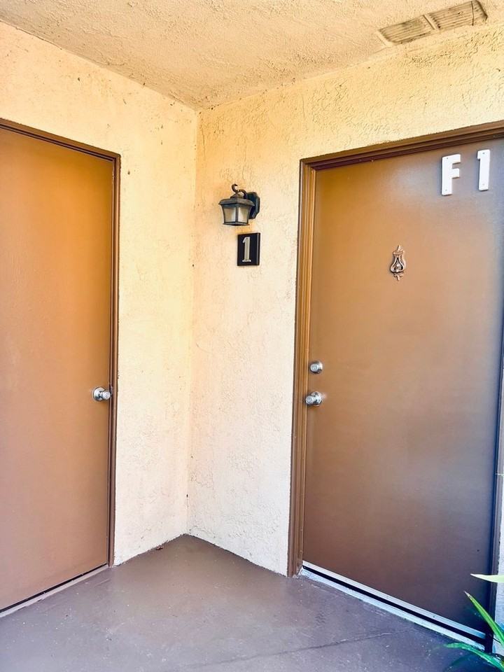 393 Hamilton St #F1 - Photo 4 of 35