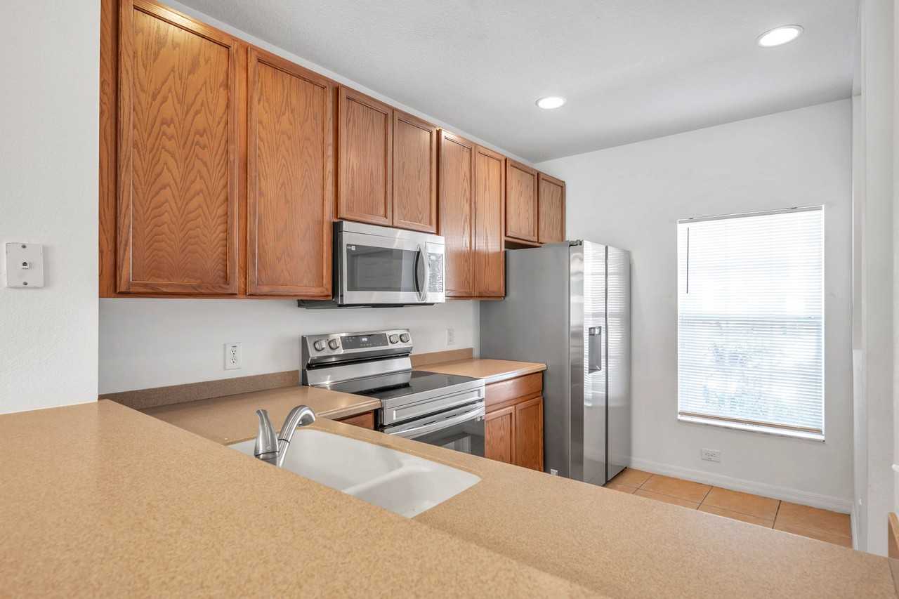 8553 Trail Wind Dr - Photo 5 of 34