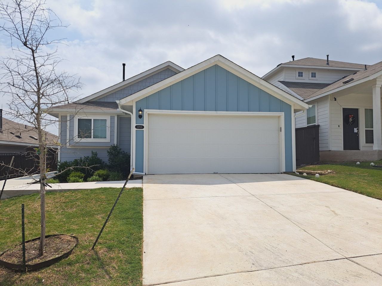 11709 Lago De Garda Dr - Photo 2 of 26