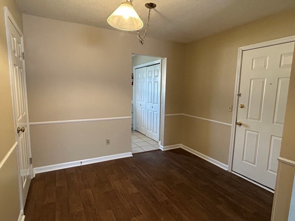 357 Elba Highway - Photo 2 of 10