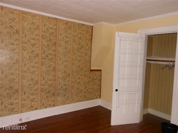 37 Park Pl - Photo 2 of 8