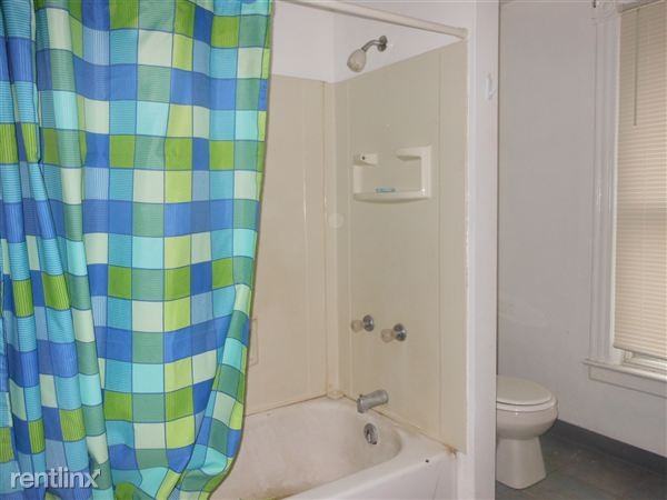 37 Park Pl - Photo 3 of 8