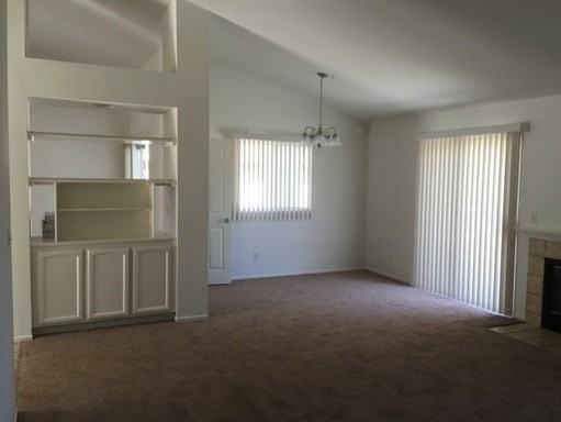 551 Delphinium Pl - Photo 2 of 3