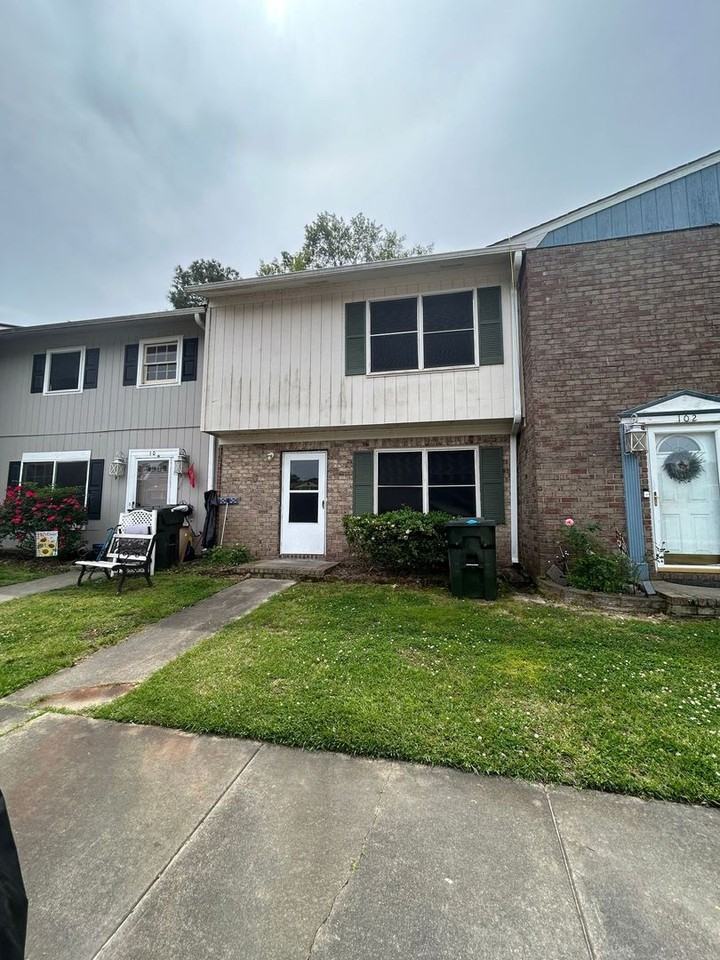 104 Brush Blvd, Goose Creek, SC 29445 3 Bedroom Apartment for Rent