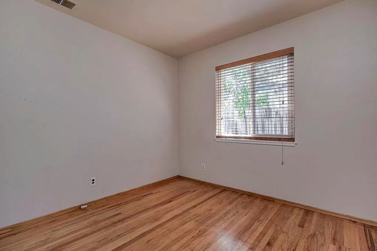 822 Linden Ln - Photo 6 of 25