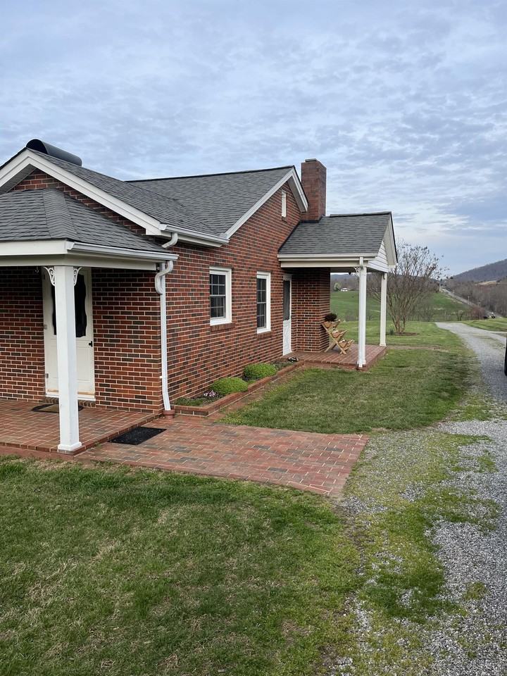 4575 Dale Farm Rd - Photo 3 of 16