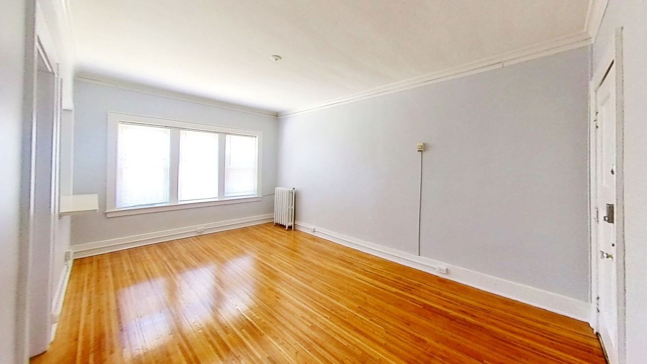 1625 East Ave - Photo 3 of 28