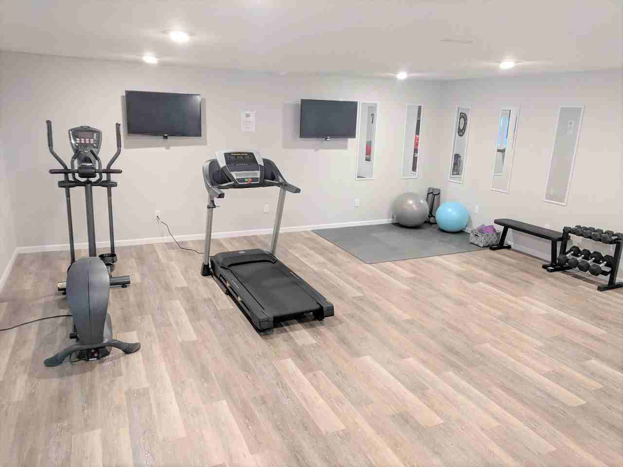 Wyndsor Terrace - Photo 3 of 27